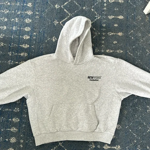 Zara Tops Zara New York Manhattan Hoodie Poshmark